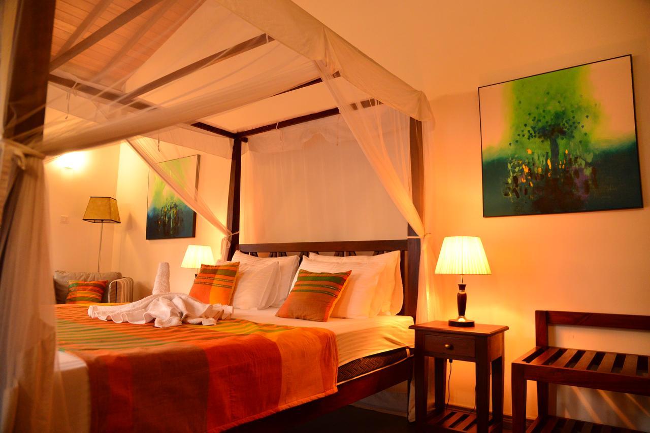 Boutique Villa Shanthi Hikkaduwa Exterior photo